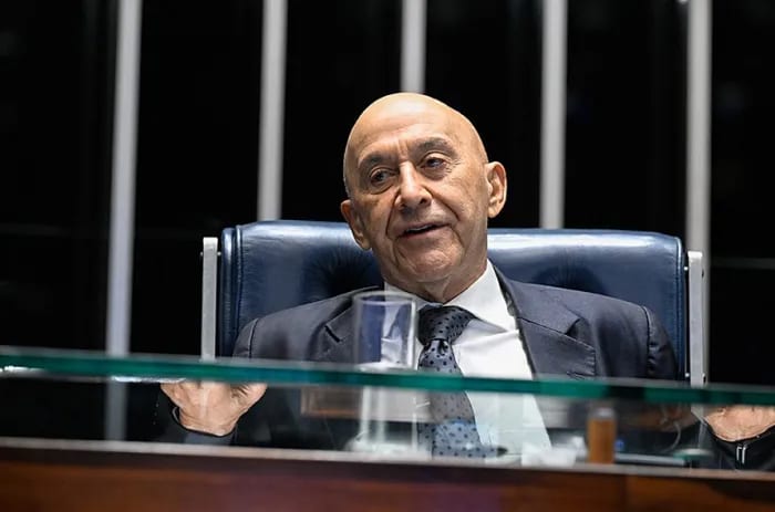 Votar fim da escala 6x1 agora não é casuísmo, afirma Confúcio
