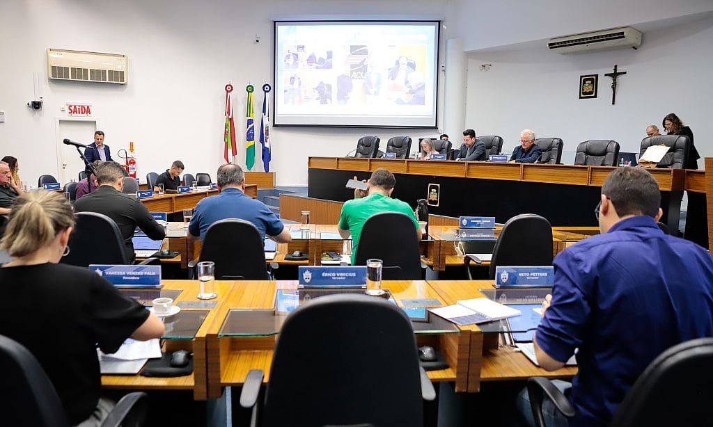 Câmara de Joinville aprova moção de repúdio por envio irregular de pessoas em situação de rua