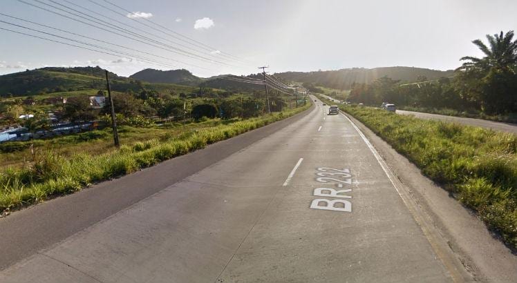 Estradas ruins em Pernambuco atrasam tratamentos e danificam carros