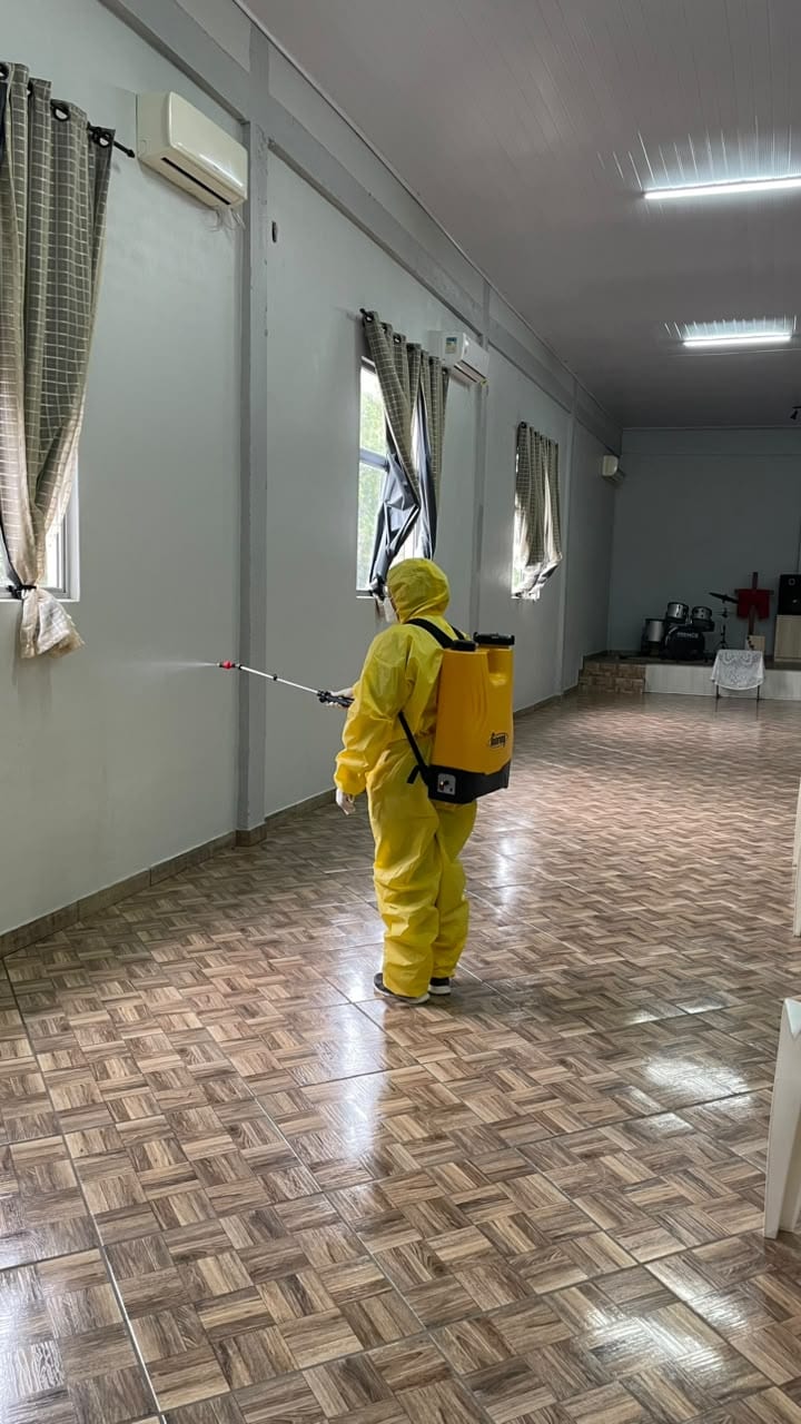Município inicia aplicação de inseticida em prédios públicos e espaços coletivos para combater a dengue