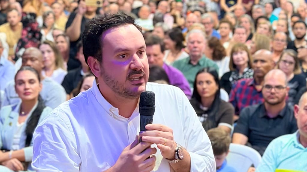 Franco Sardelli reúne 800 pessoas em evento político em Americana
