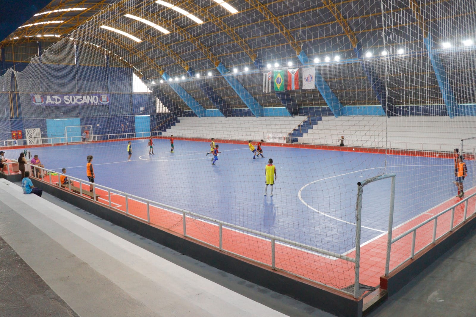 Ginásio do Sesc celebra 50 anos e se orgulha de ter recebido o ‘Rei do Futsal’; equipamento da prefeitura tem muita hist