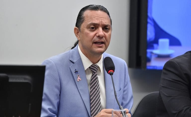 Câmara aprova na comissão programa para adaptar casas de idosos 60+