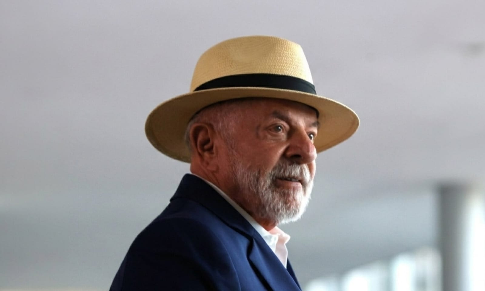Lula diz em Bangu não ter preferência entre EUA, China, Rússia, França e Inglaterra