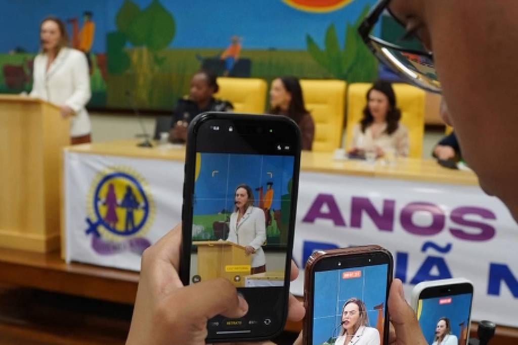 Ministério Público investiga se Nunes e primeira-dama atuaram em desvio de função de servidor