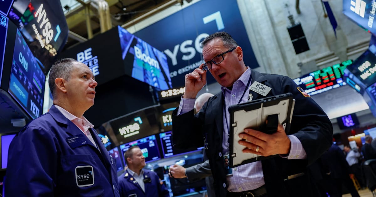 Nasdaq atinge novo recorde de fechamento, com investidores de olho nos resultados financeiros