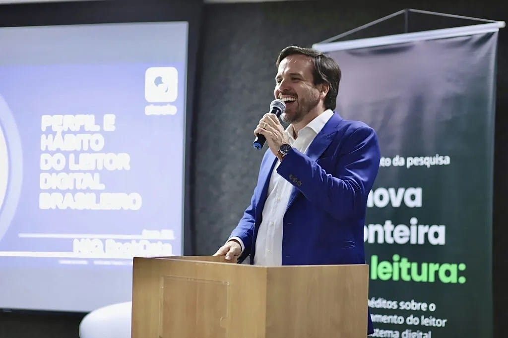 Presidente da Anatel defende uso transformador da internet além de entretenimento e apostas