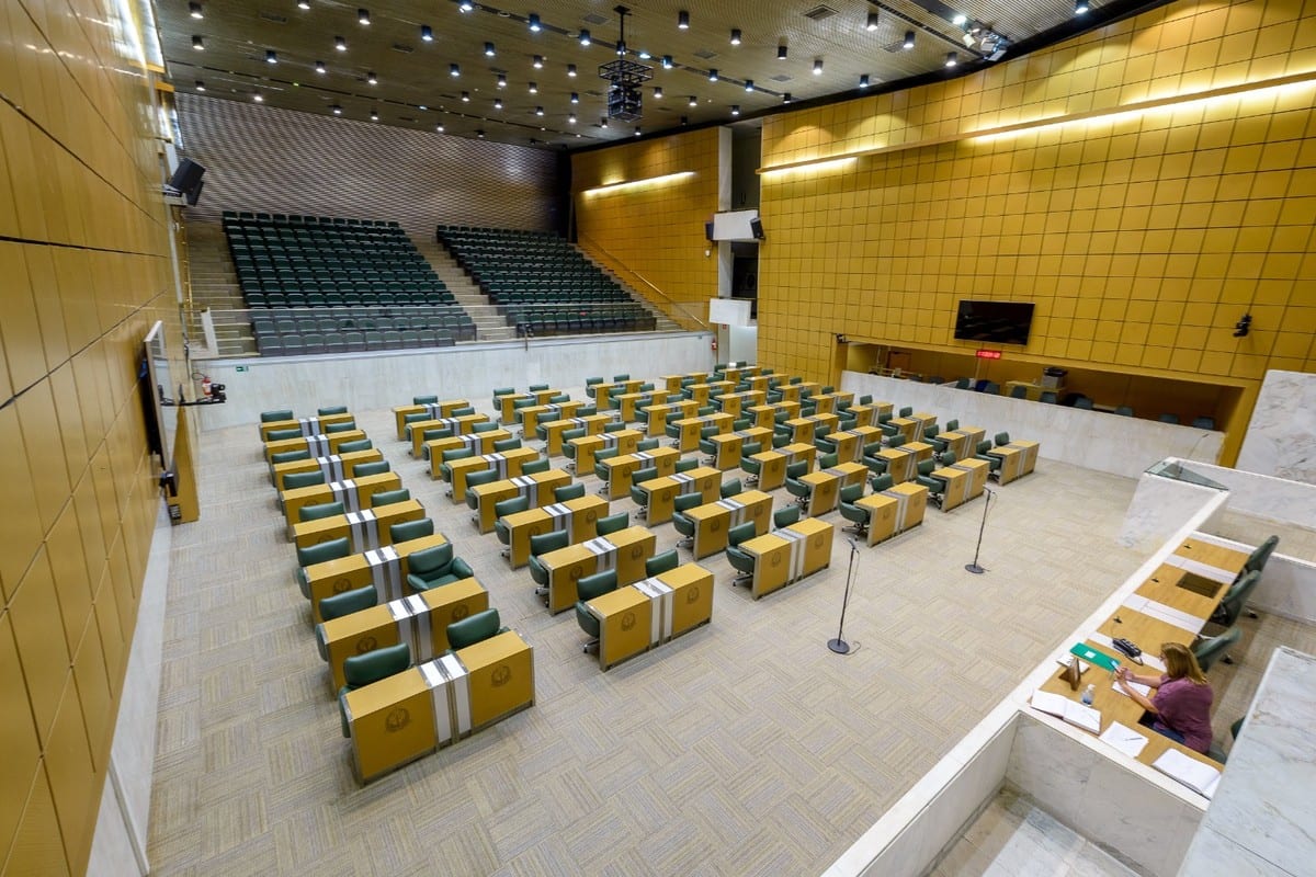 Eleições 4 de outubro: o que faz um deputado estadual