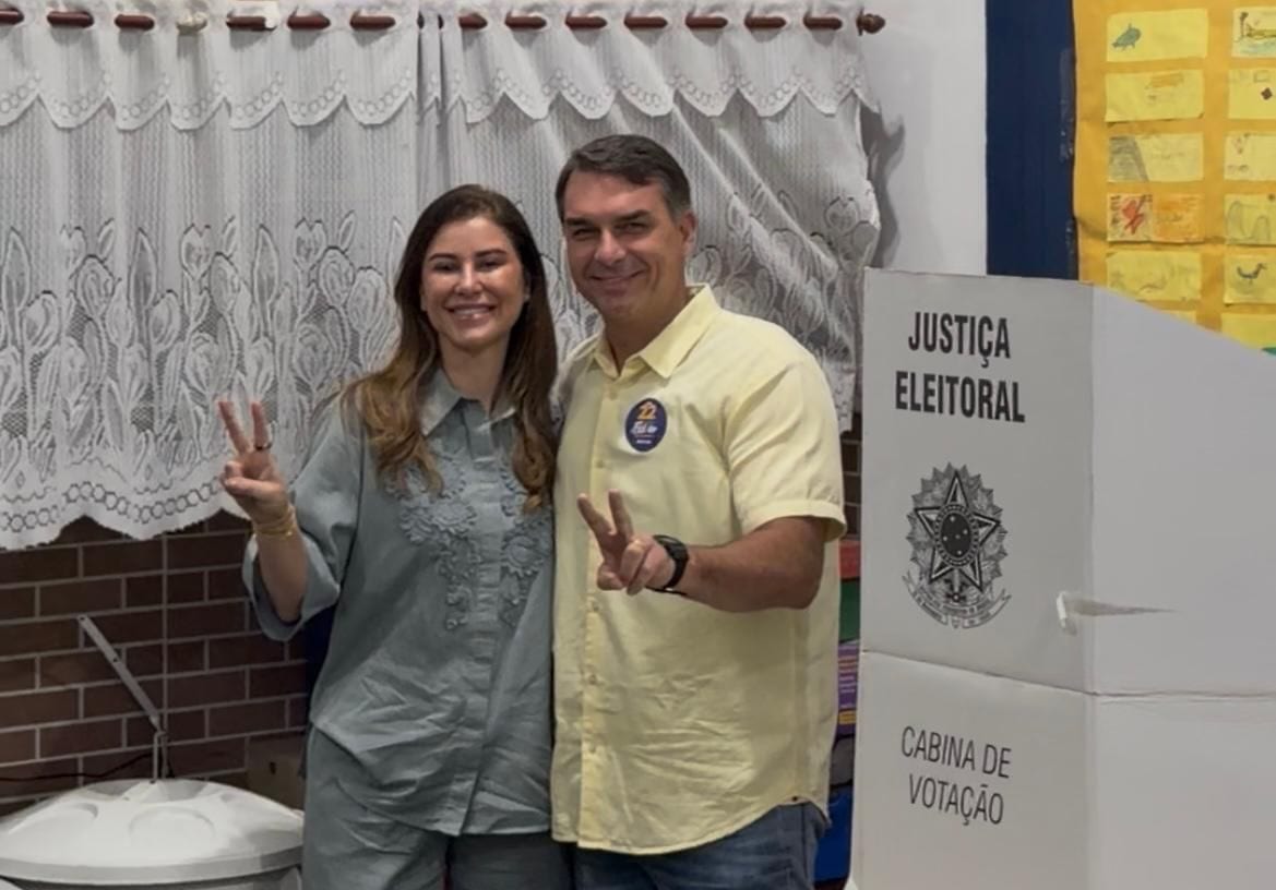 Flávio Bolsonaro conquista 67,69% dos votos em Cruzeiro do Sul no segundo turno