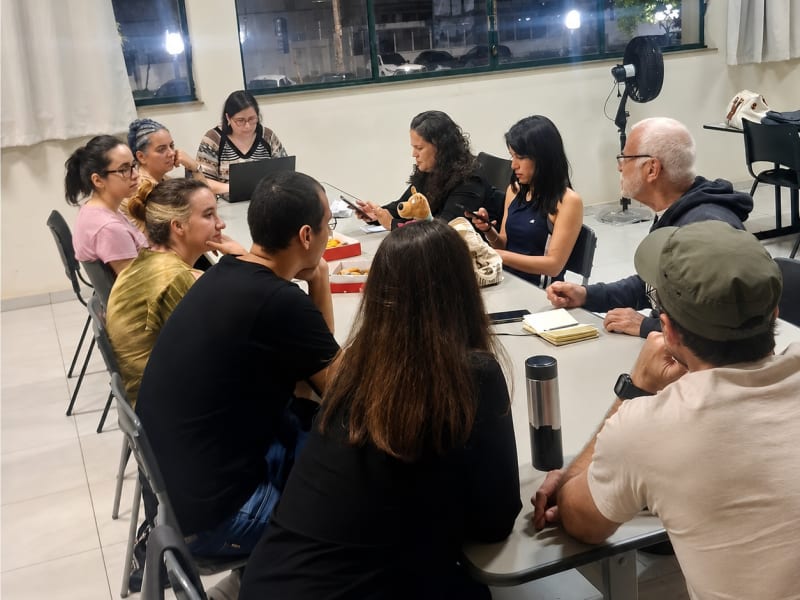Clube do Livro da Biblioteca Municipal completa um ano em Araras, SP
