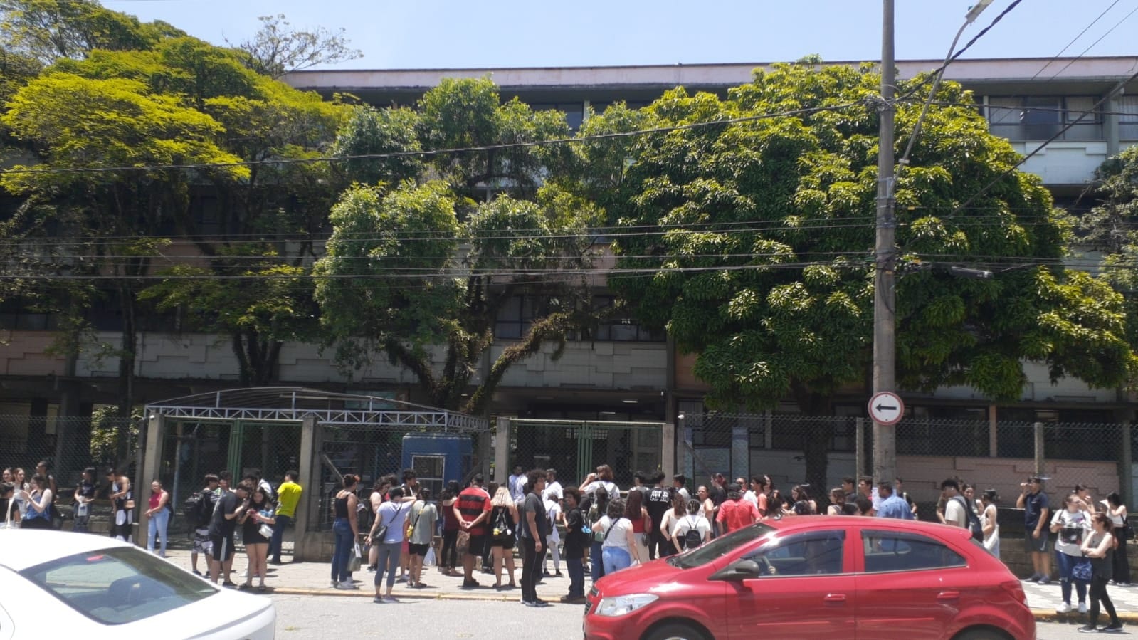 Fuvest 2027: mais de 2 mil candidatos fazem prova neste domingo em Mogi das Cruzes