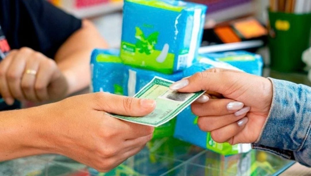 SUS distribui absorventes e garante atenção integral à saúde da mulher