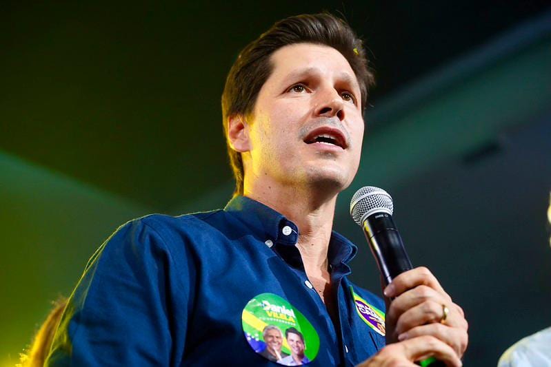 Daniel Vilela chega a 48,1% dos votos válidos e fica a 1,9 ponto da vitória no 1º turno, aponta Atlas