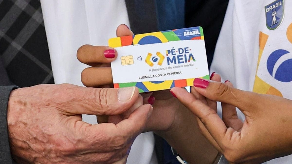 Pé‑de‑Meia para todo Ensino Médio custará até R$ 5 bilhões