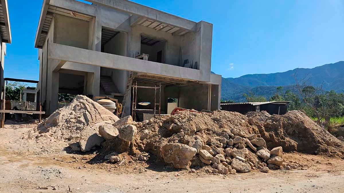 Caraguatatuba orienta sobre uso de calçadas e vias em Mar Verde I e II