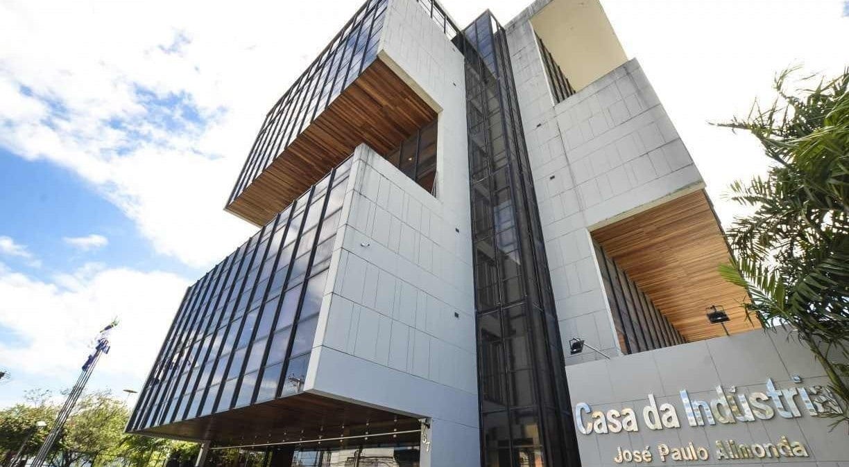 Fiepe apresenta agenda da indústria para os próximos anos a candidatos ao governo de Pernambuco