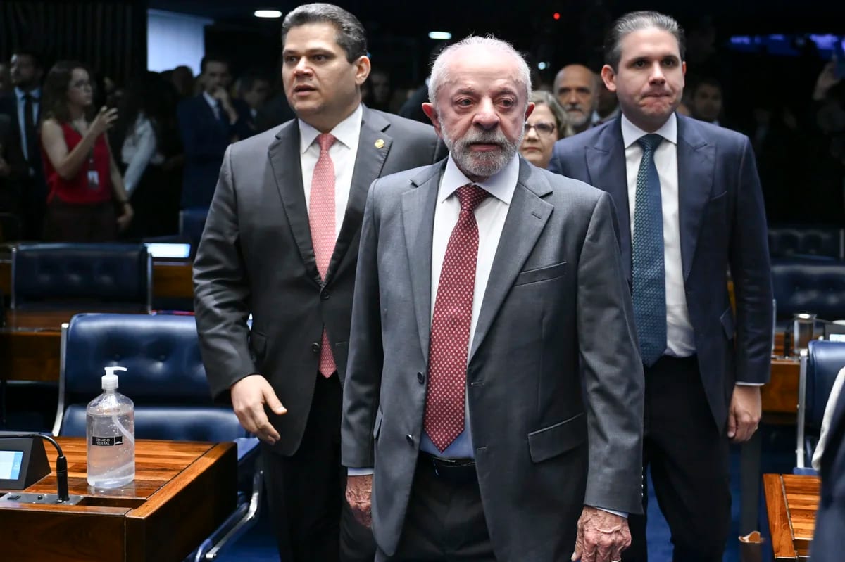 Revigorado após vitória, Lula busca alinhamento com presidentes da Câmara e Senado para enfrentar direita fortalecida no