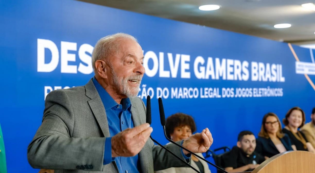 Lula diz que vai mandar PEC de tarifa zero aos fins de semana, custeado por emendas