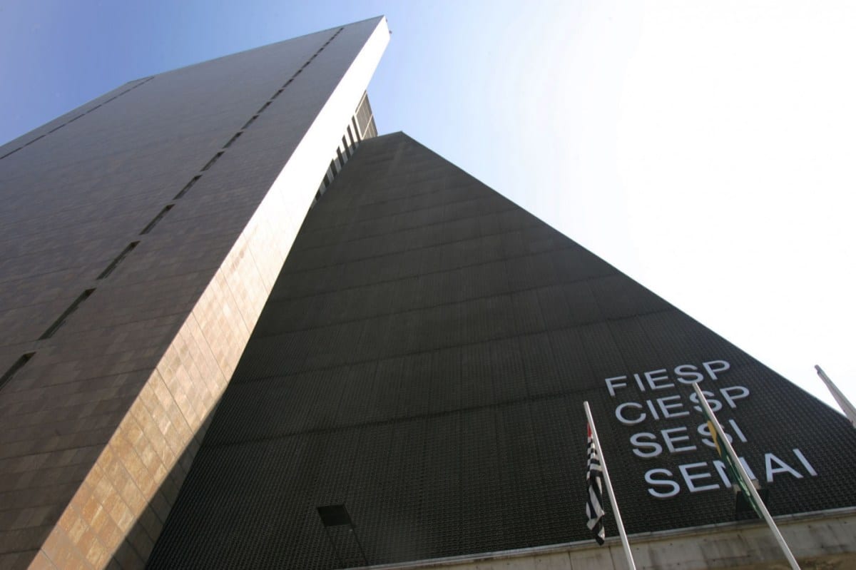 Fim da escala 6×1 vai aumentar o condomínio? Veja alerta da Fiesp