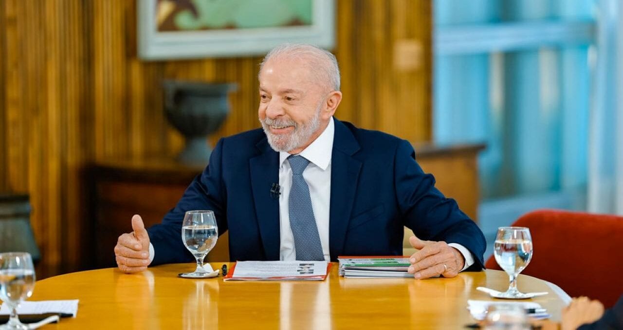 Lula anuncia PEC para zerar tarifa do transporte coletivo nos finais de semana