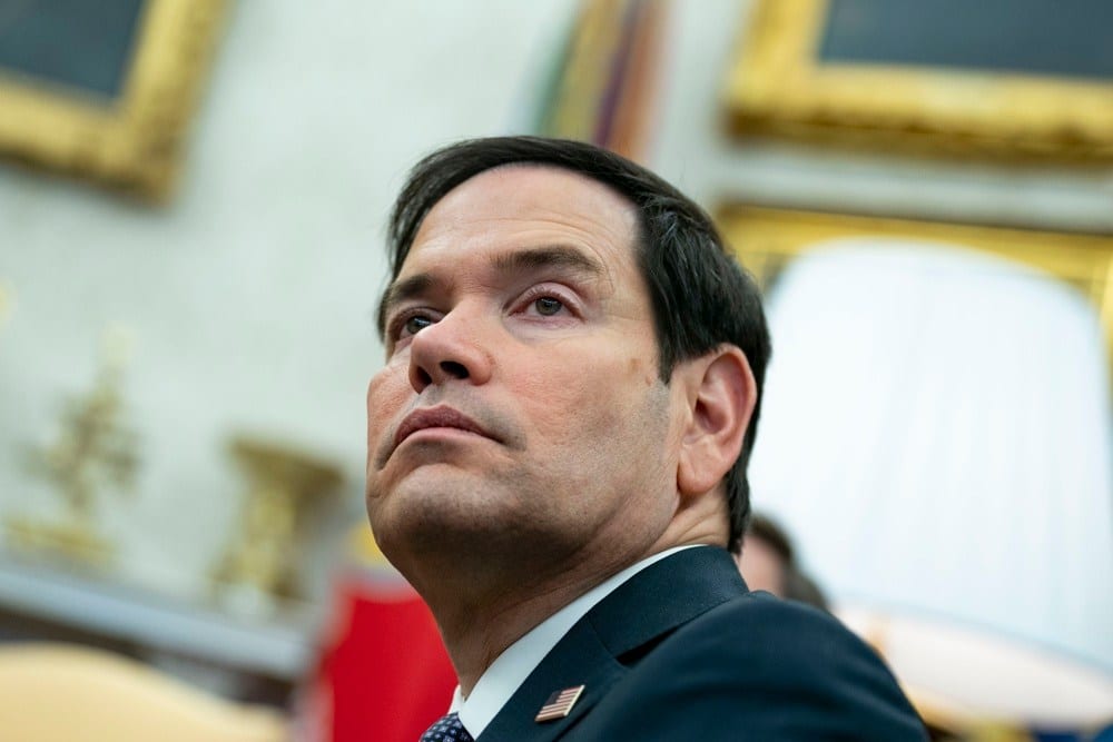 Rubio afirma que Irã perdeu controle de Ormuz e minimiza poder de Teerã