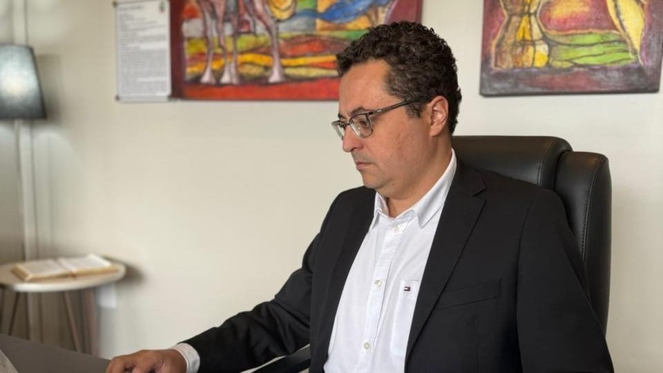 Castro anuncia pagamento antecipado e destaca equilíbrio nas contas