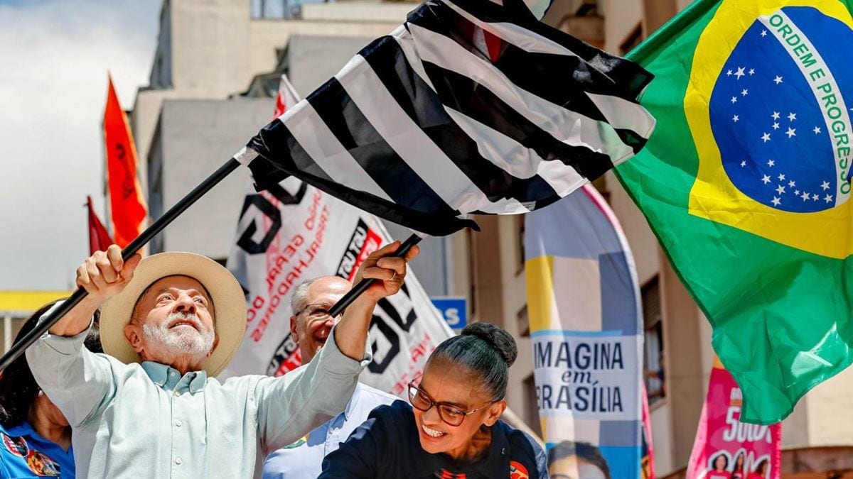 PT anuncia ato na Paulista domingo à noite após apuração do 1º turno