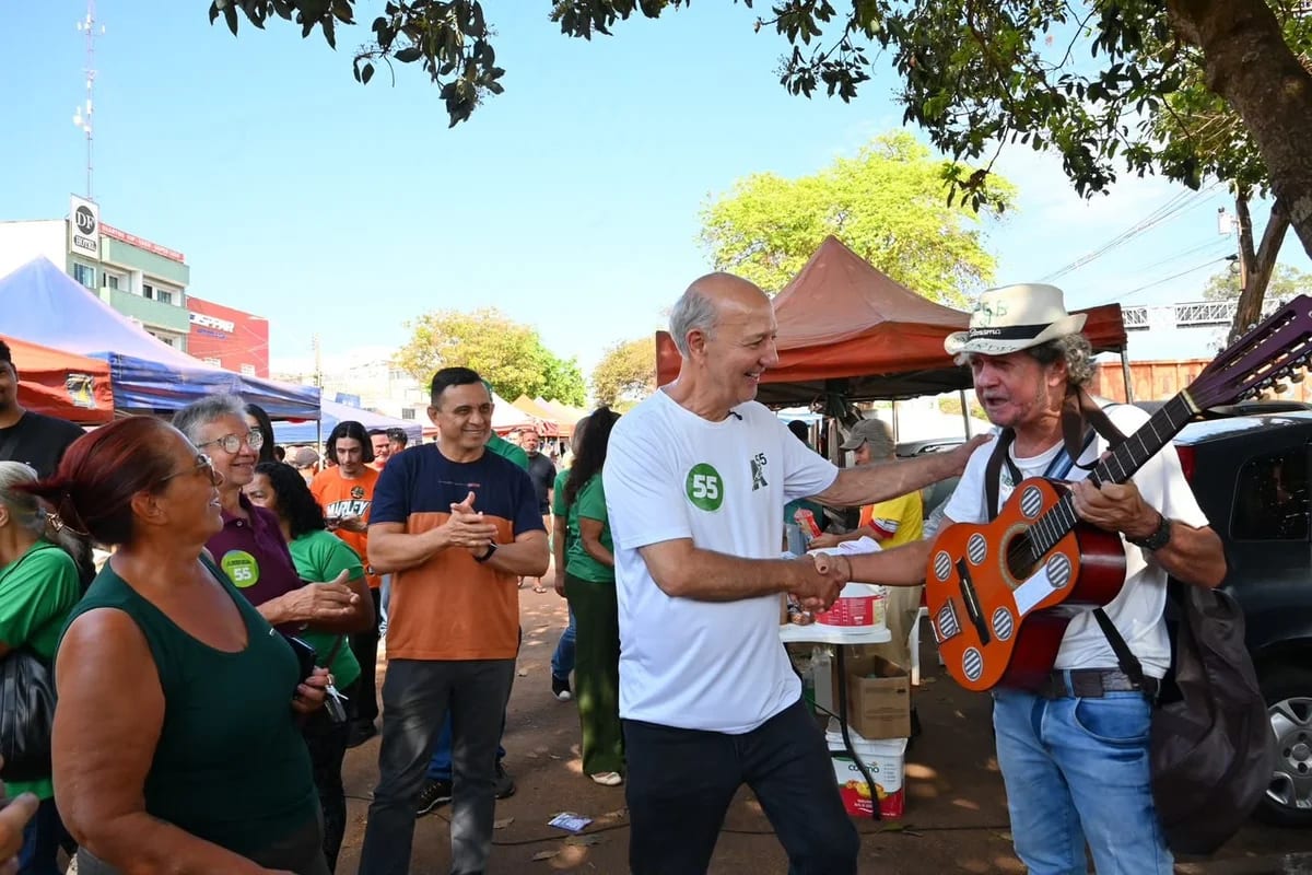 Arruda promete feira definitiva do Itapoã e Paranoá em carreata
