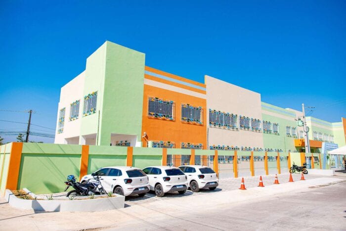 Prefeita de Aracaju inaugura Escola Municipal Monsenhor Carvalho, no bairro 17 de Março