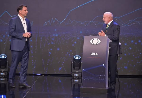 Debate entre Lula e Flávio Bolsonaro terá checagem de informações em tempo real