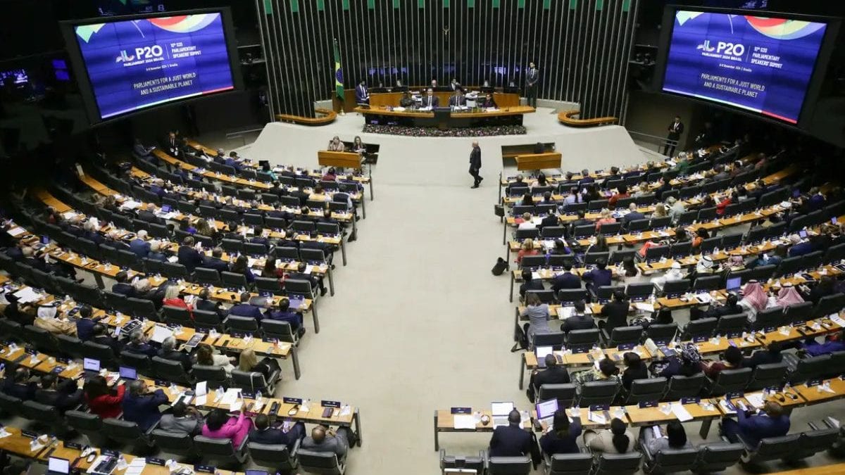 Emendas subiram de R$ 3,9 bi para R$ 44,8 bi entre 2015 e 2024