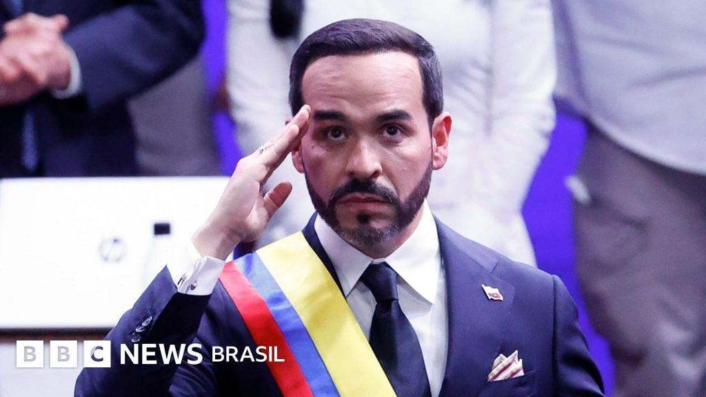 De la Espriella tomou posse em Cali com fé, militarização e promessa de apoio a empreendedores