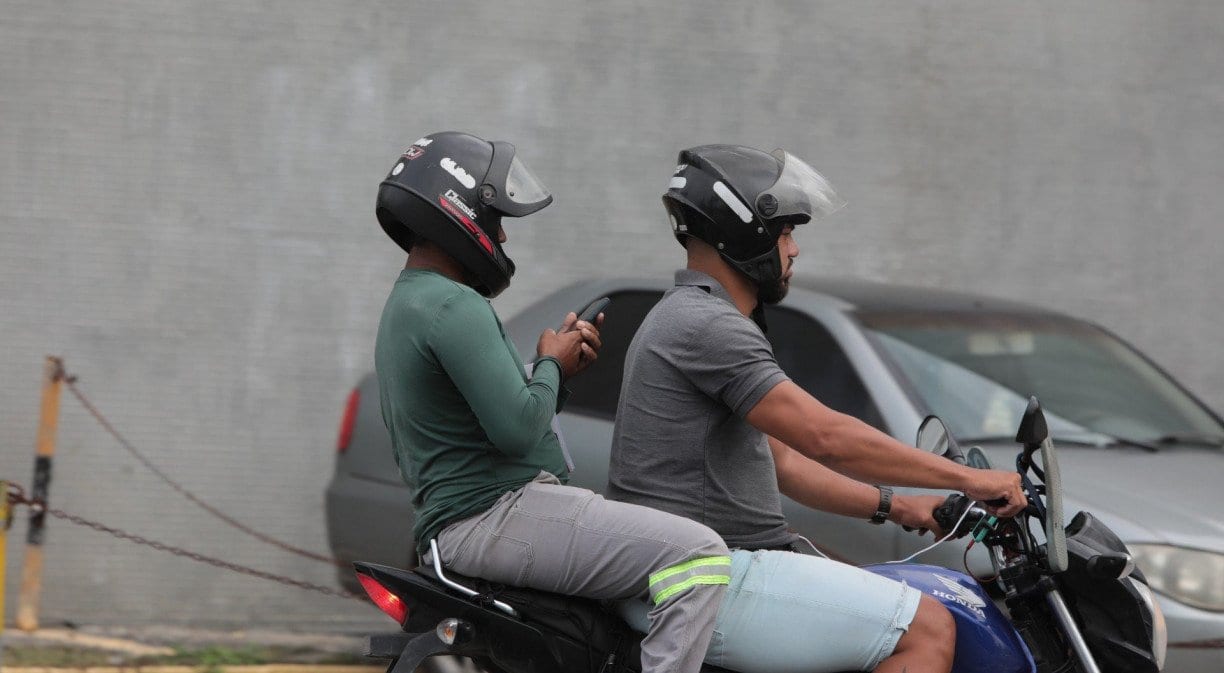 99 lança relatório por telemetria e exige nota mínima de 60% para pilotos