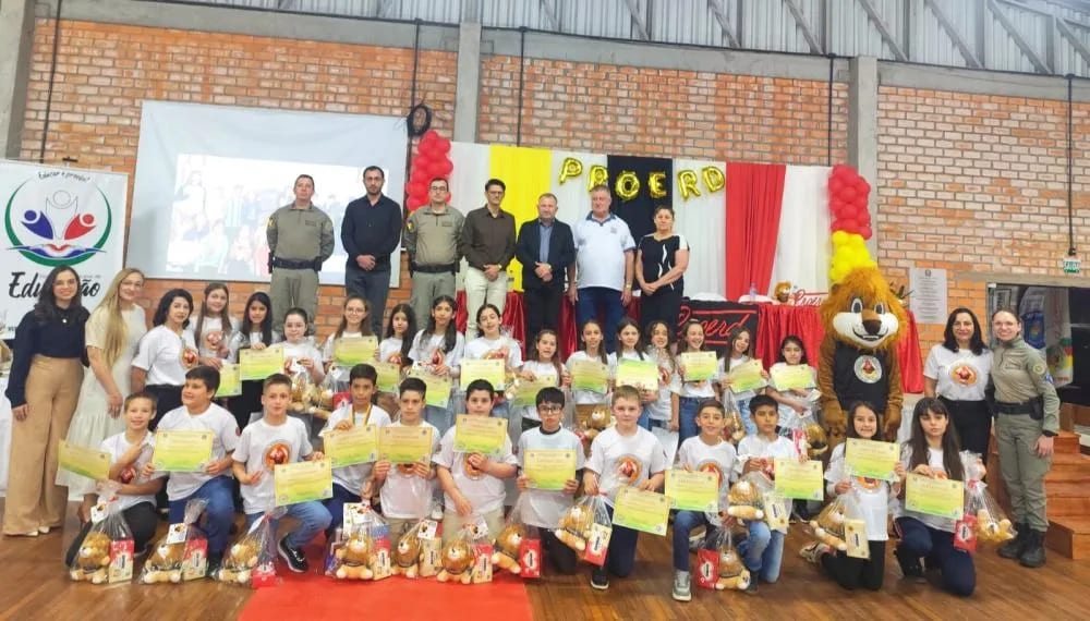 São José das Missões realiza formatura do PROERD com alunos da Escola São José