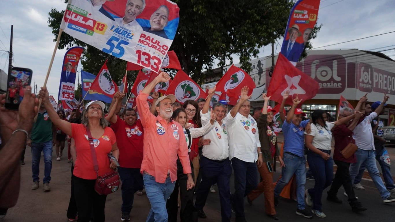 Vilela participa de ato contra a escala 6×1 em Taquaralto