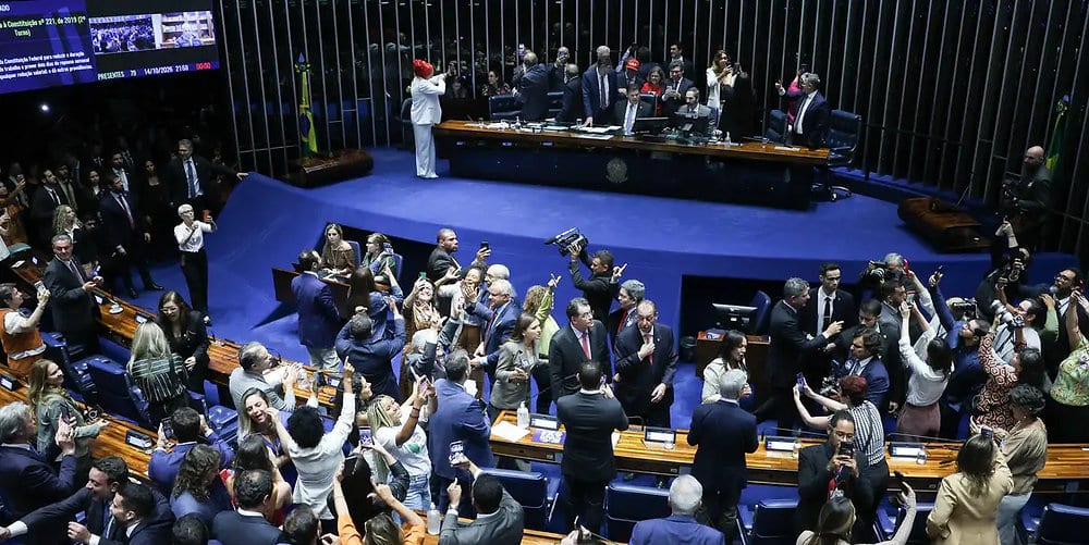 Fim da escala 6x1 será promulgado nesta sexta-feira e prevê dois dias de descanso semanal
