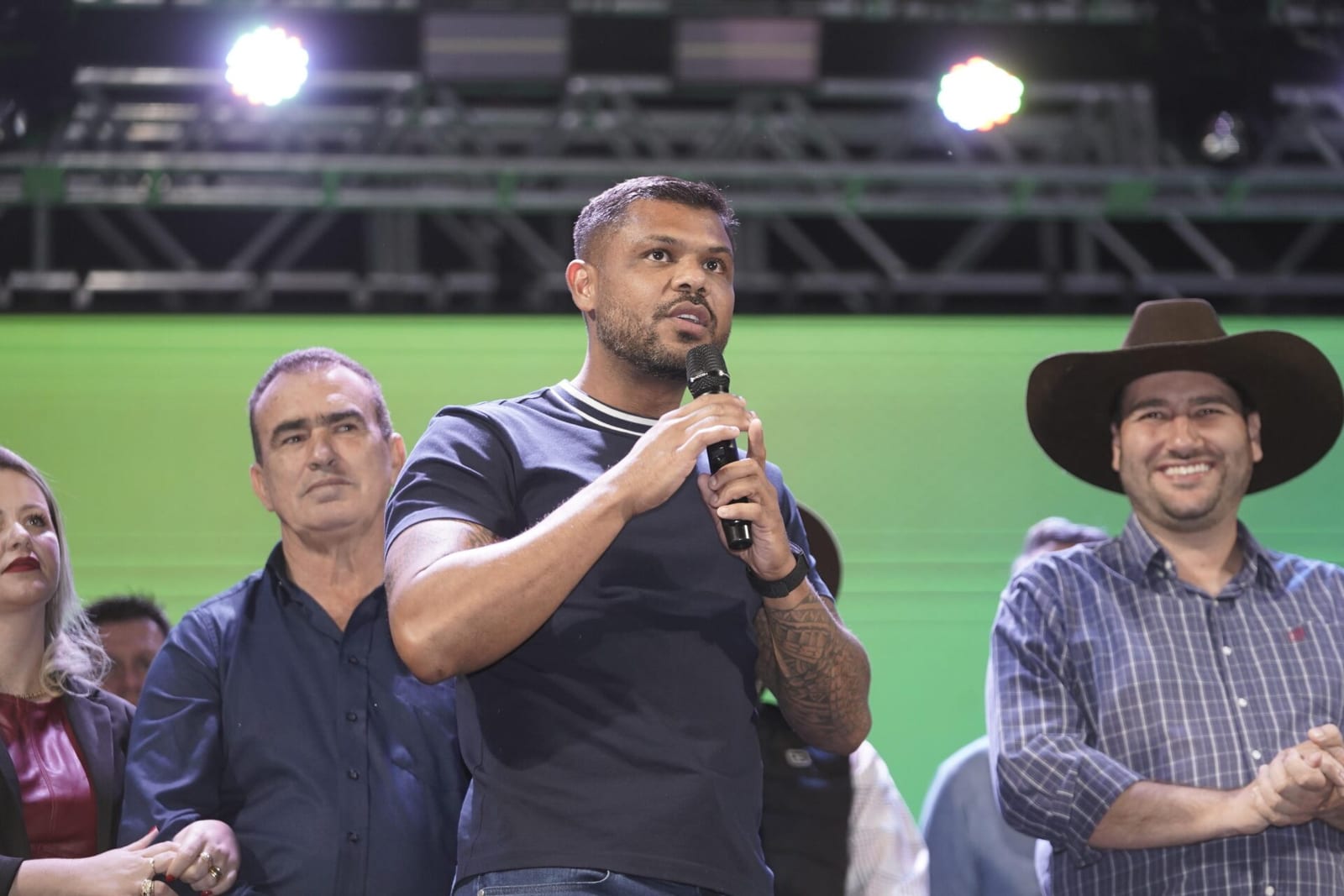 Romário Policarpo ganha apoio de dois vereadores em Trindade