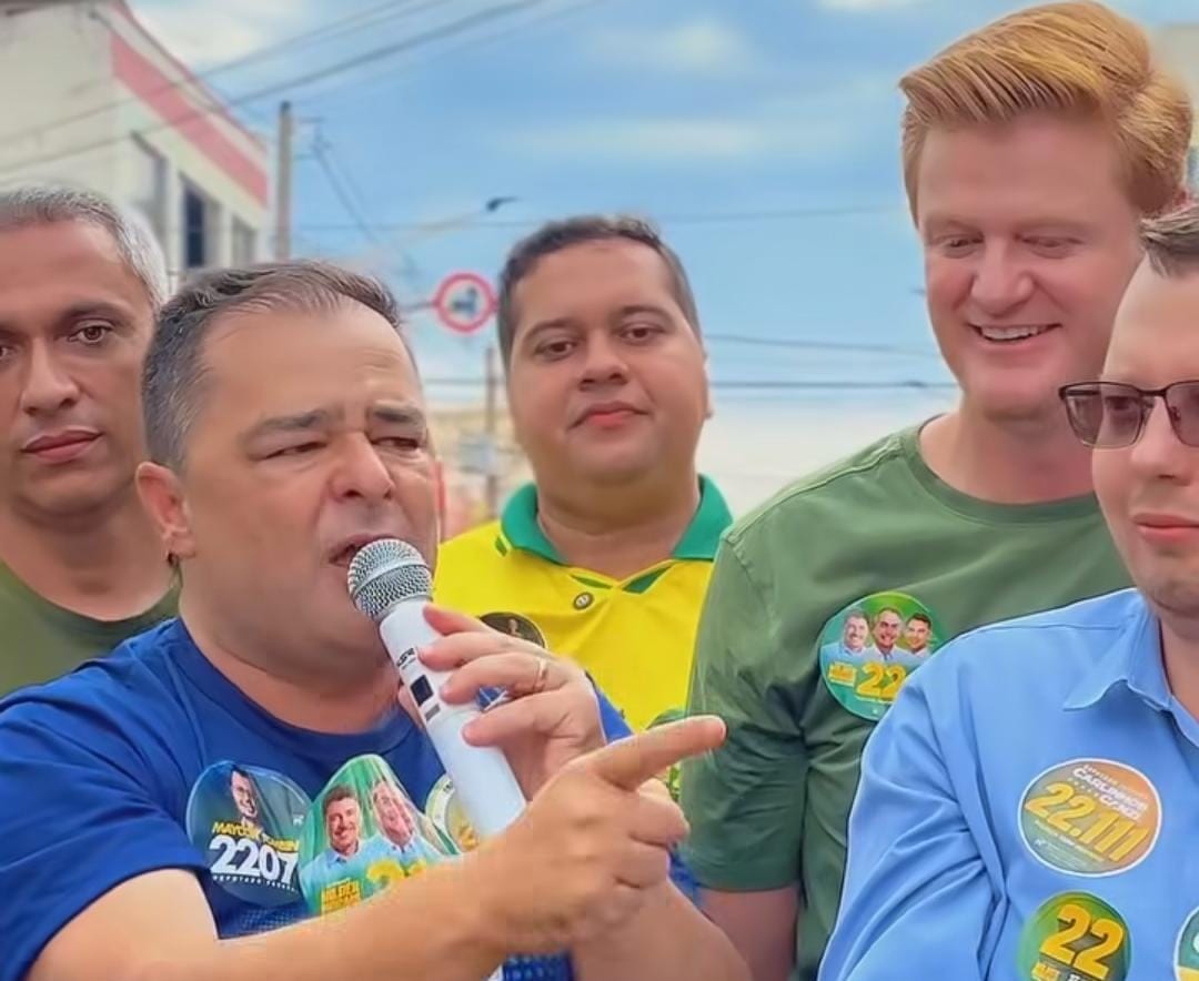 Gustavo Gayer é aclamado em minicarreata em Jataí