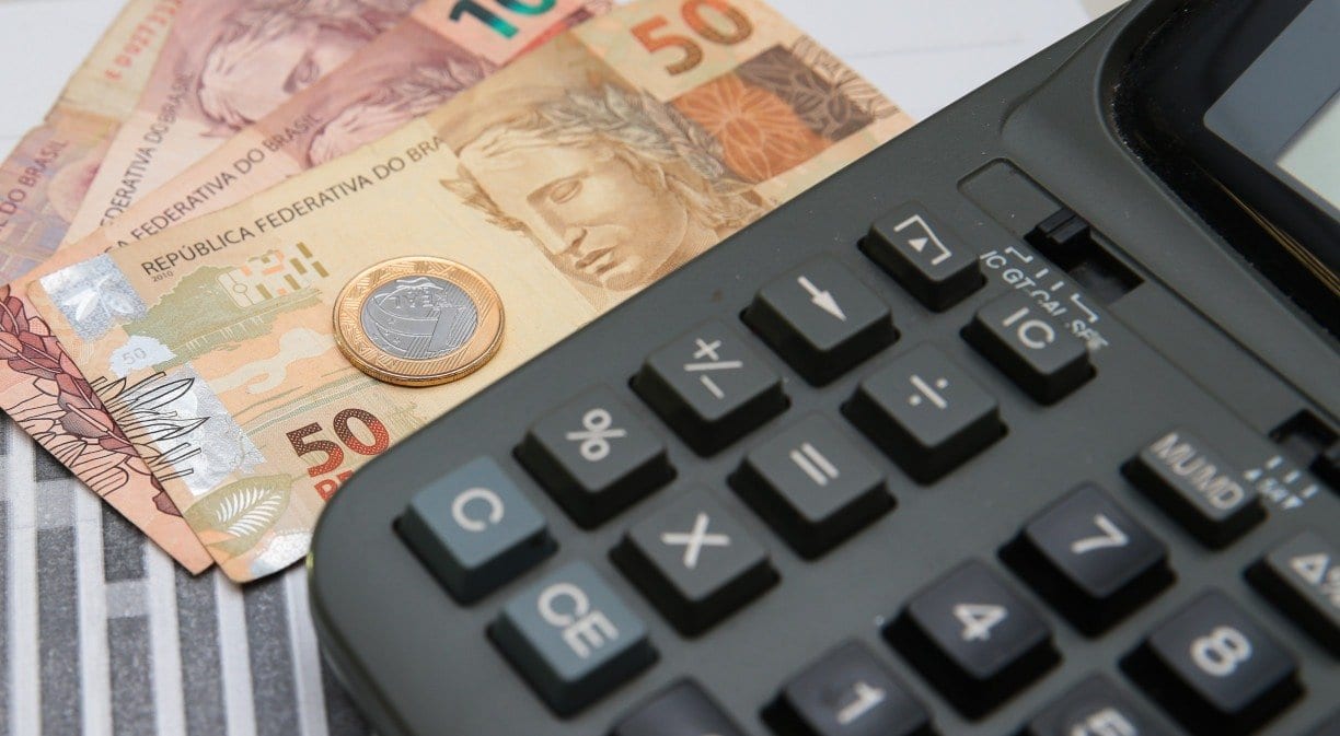 Gastos do governo sobem 6,3% e déficit estrutural dobra para 1,4% do PIB