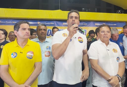 Lucas Ribeiro acusa adversários de 'extremismo' na inauguração de comitê