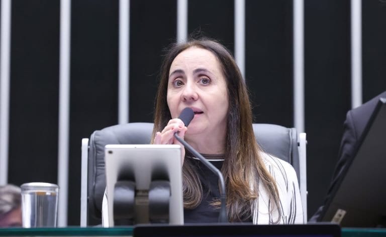 Comissão aprova regras para patentes criadas com auxílio de inteligência artificial