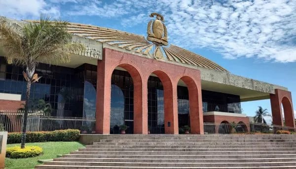 Aperto nos cofres: Governo do Tocantins decreta corte de gastos até dezembro; veja o que muda