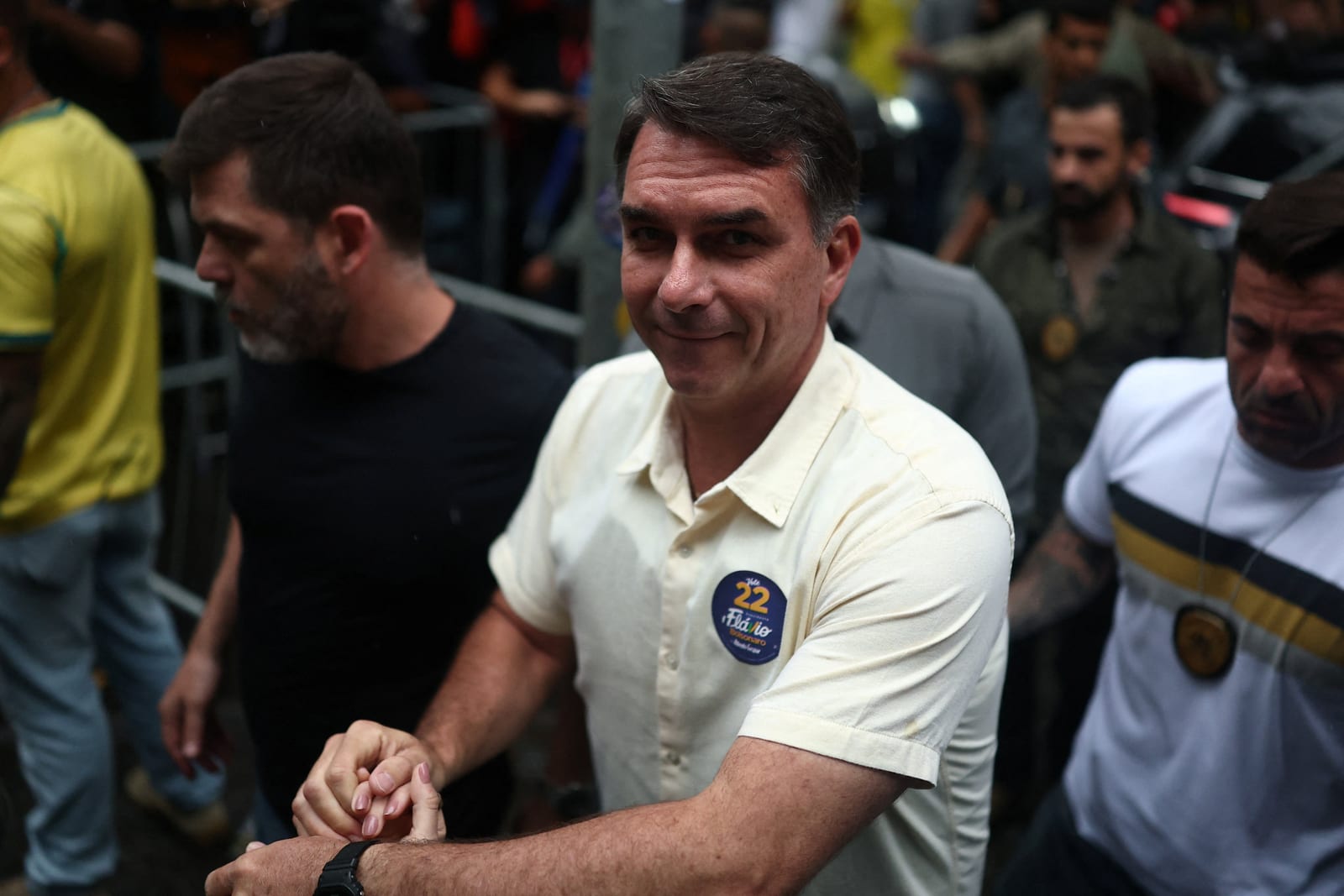Flávio Bolsonaro supera Lula em 17 das 20 cidades do Vale do Ribeira, onde Jair cresceu; veja o resultado