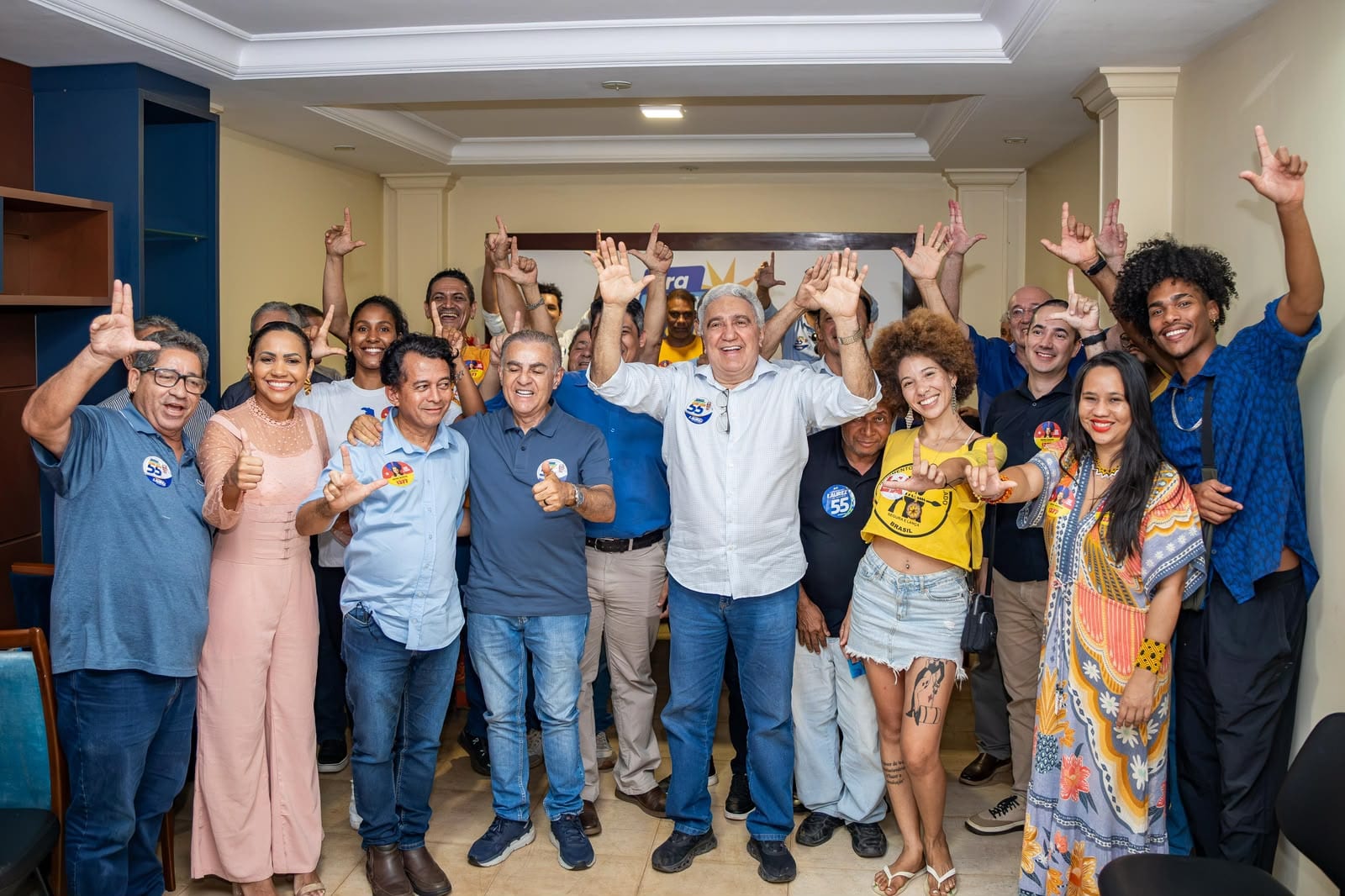 Laurez defende gestão por dados e planejamento em reunião em Palmas
