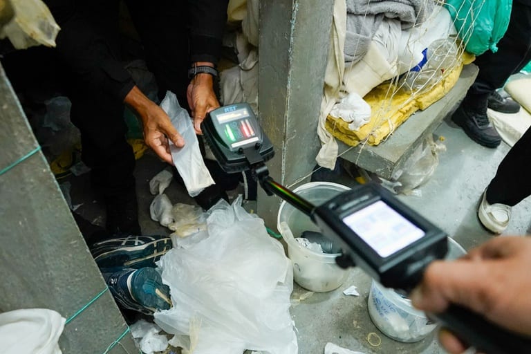 Operação MUTE apreende 598 celulares em prisões entre 21 e 25 de setembro
