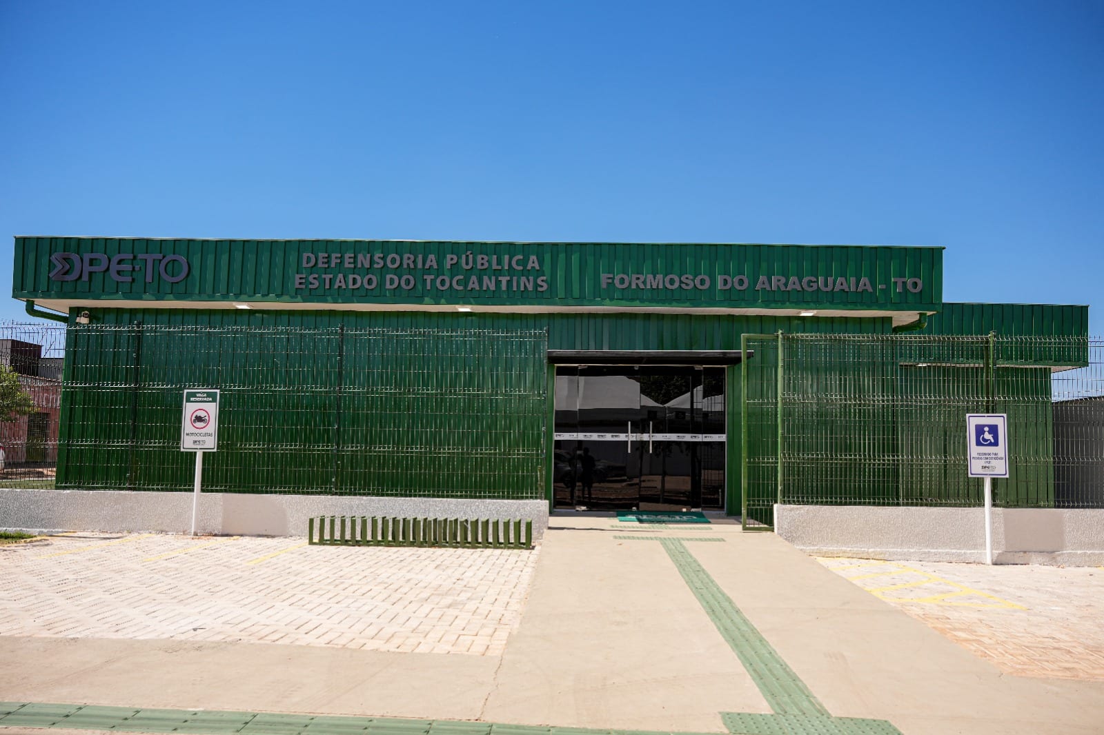 Defensoria entrega 10ª sede própria e sustentável em Formoso do Araguaia