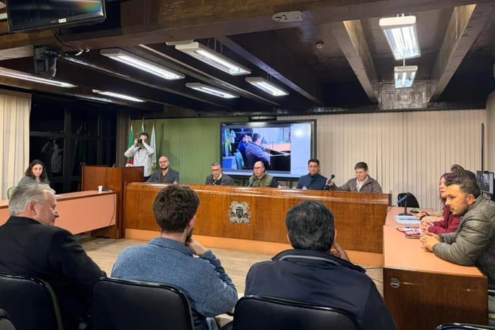 Caxias tem rombo, empréstimo bilionário no horizonte e ainda espera plano do governo Adiló