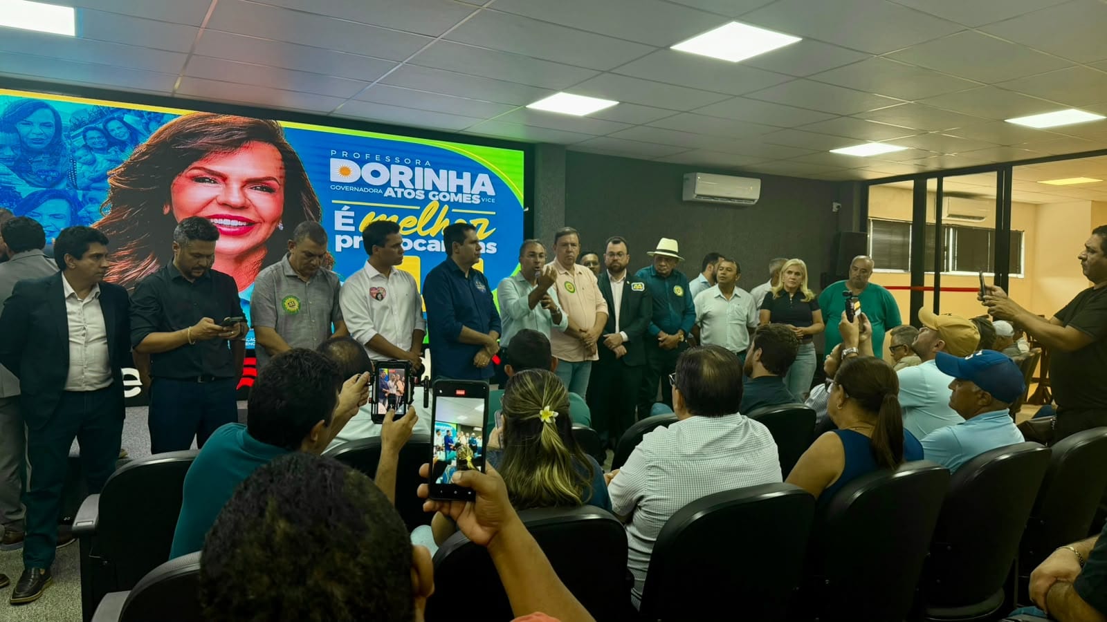 “Estou decepcionado”: Wagner diz ter sido surpreendido por antigos aliados após décadas de amizade e parceria política