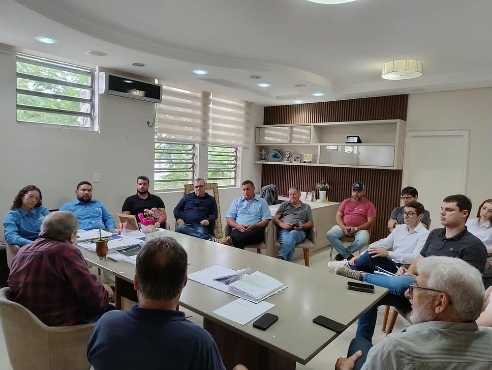 Frederico Westphalen cobra correção imediata na recomposição do asfalto após saneamento