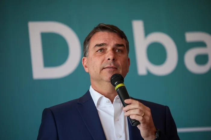 Flávio Bolsonaro confirma primeira visita ao RS após início da campanha